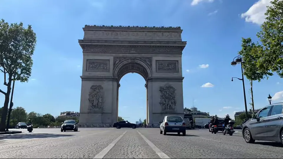 Arc De Triomphe